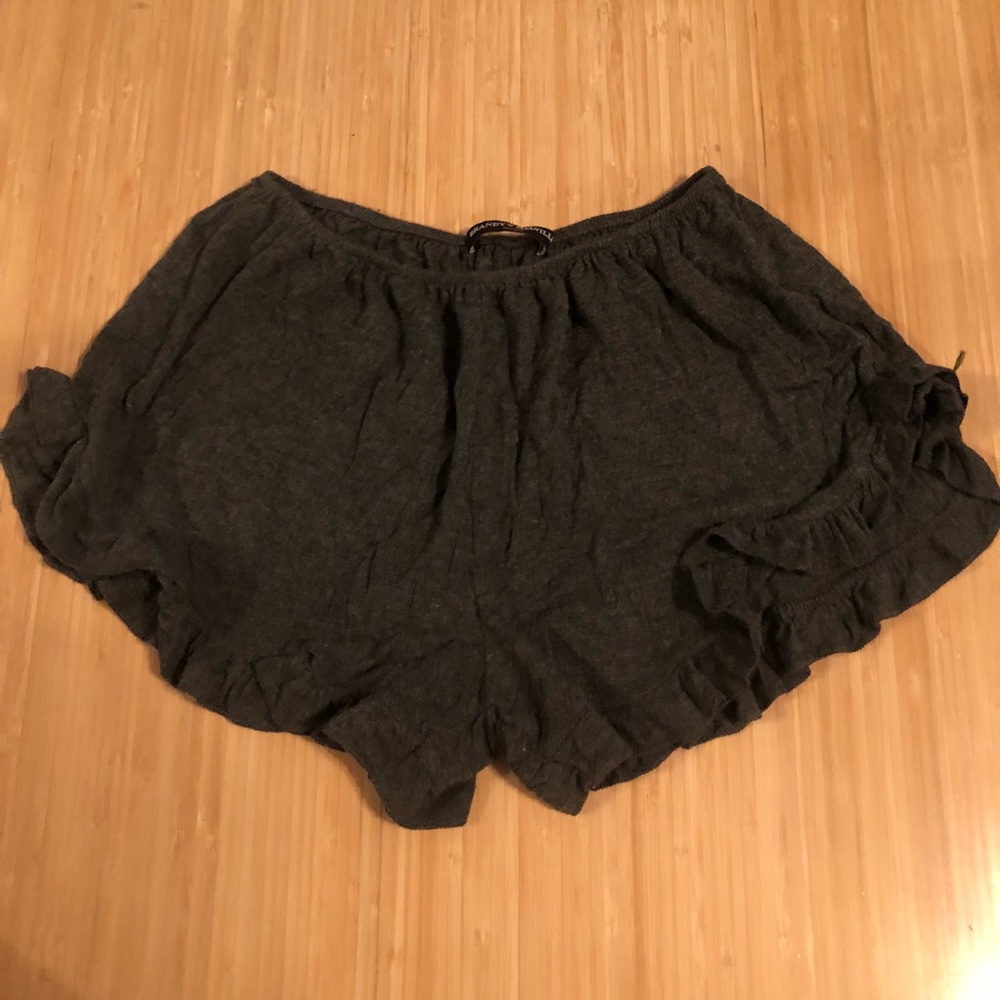 Brandy Melville Vodi Shorts